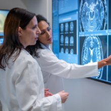 Especialización en Neurología UDLA