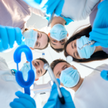 Especialización periodoncia e implantología UDLA