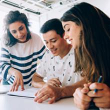 Carrera de Negocios Internacionales UDLA Estudiantes de negocios