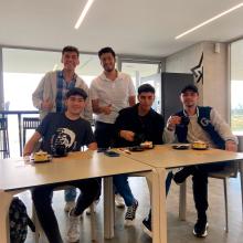 Hanaska_estudiantes_restaurante