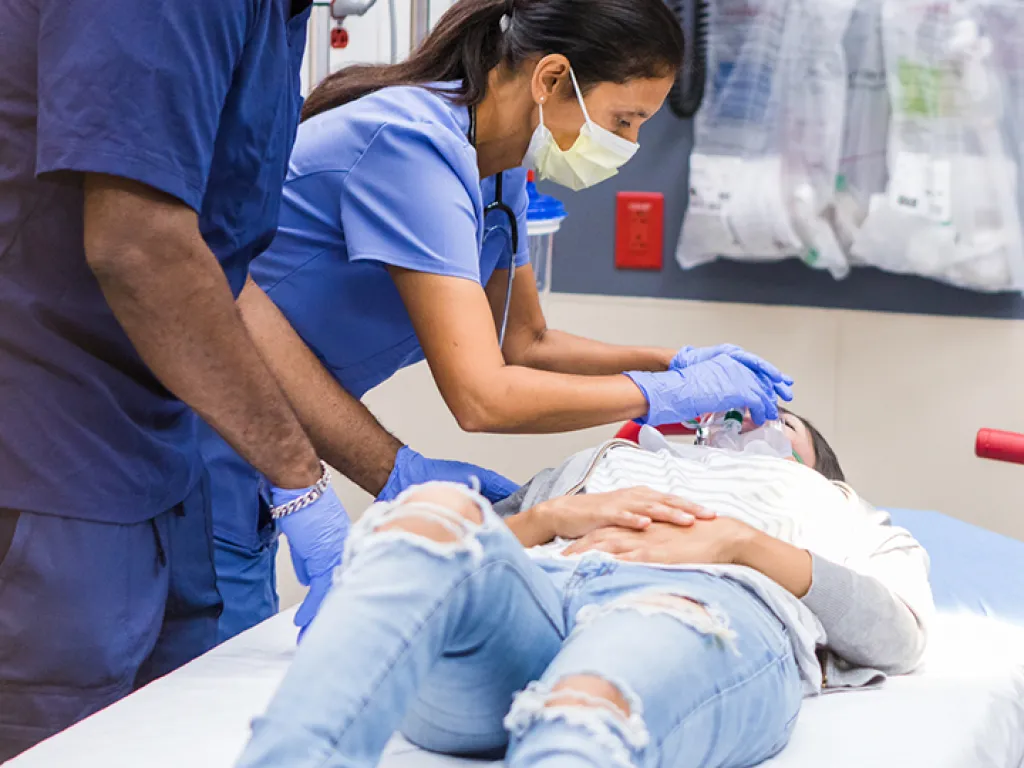 Especialización en Medicina de Emergencia y Desastres UDLA