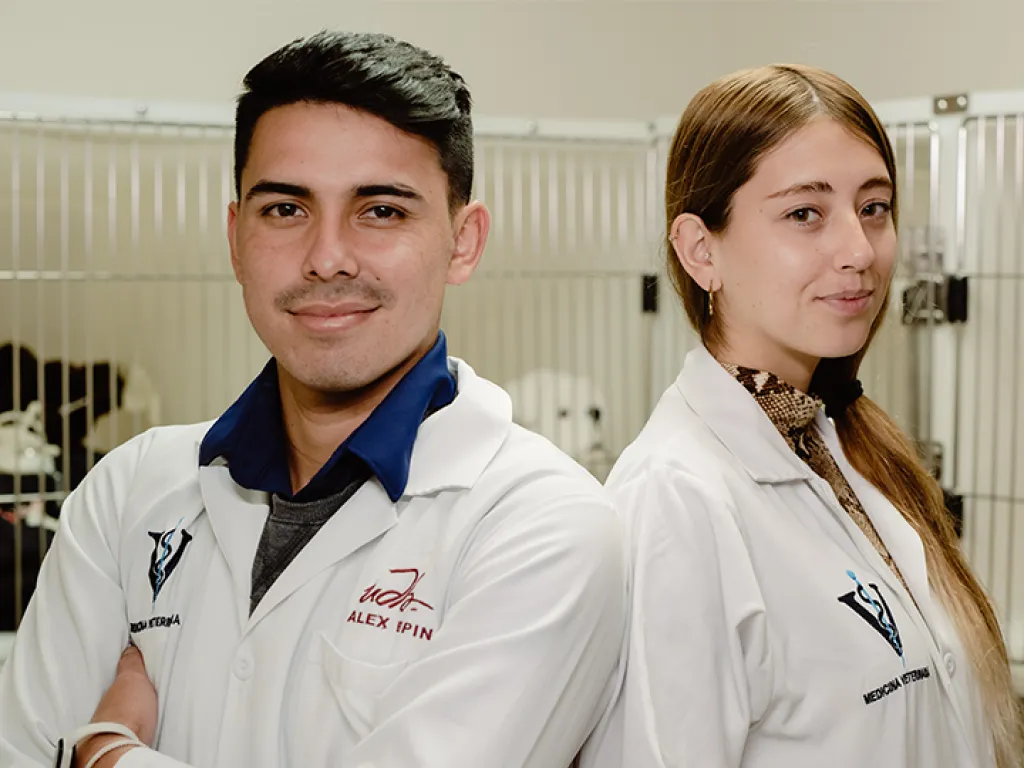 medicina veterinaria udla estudiantes