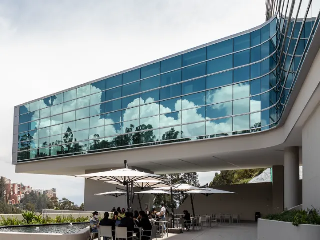 udla-campus-udlapark-bloque-este