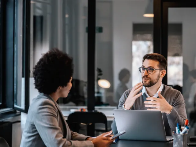 Escuela de Negocios UDLA