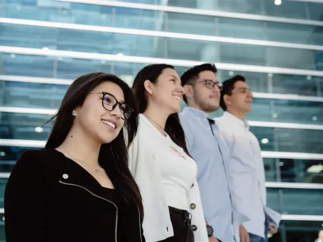 estudiantes_facea_economia_udla